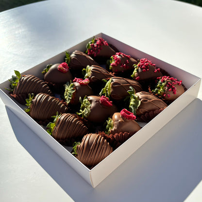 Cocoa Strawberry Box
